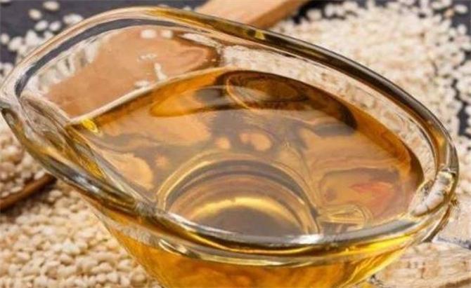 麻油是什么油做的？麻油就是香油吗？