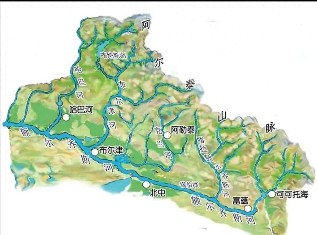 喀纳斯位于什么地方？喀纳斯在新疆的南还是北?