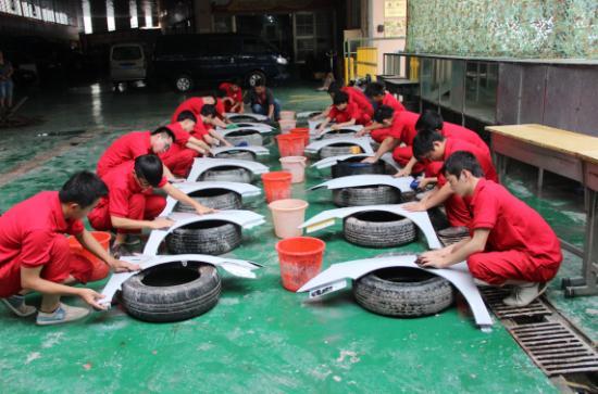 汽修学费多少钱一年？学汽修学费贵吗？