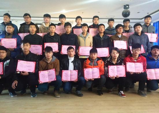 汽修学费多少钱一年？学汽修学费贵吗？